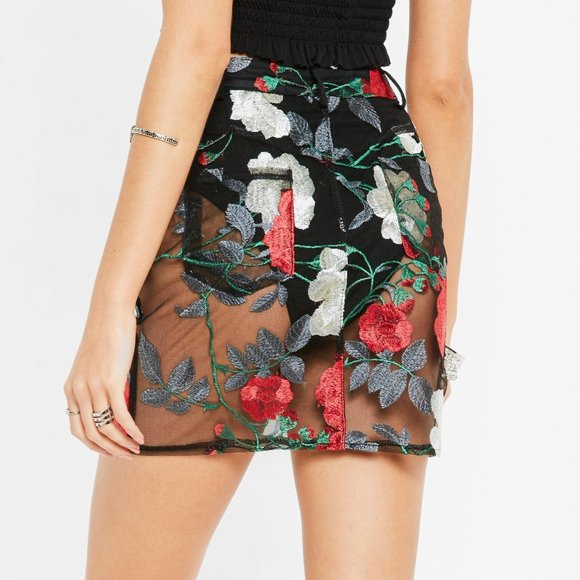 Missguided Black Mesh Floral Embroidered Skirt - Picture 4 of 5